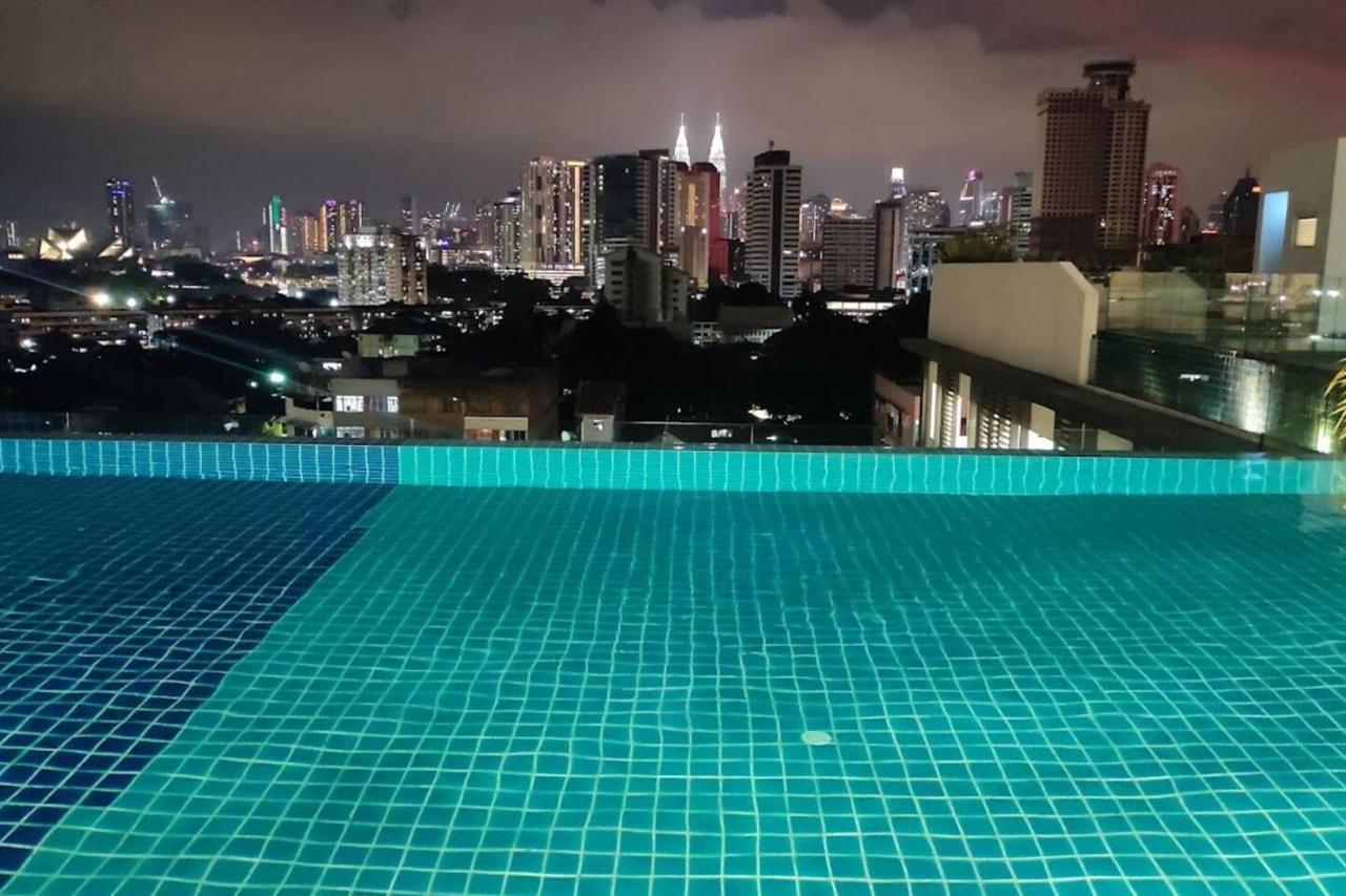 Infinity Pool! High Speed Wifi! Rica Residence! *