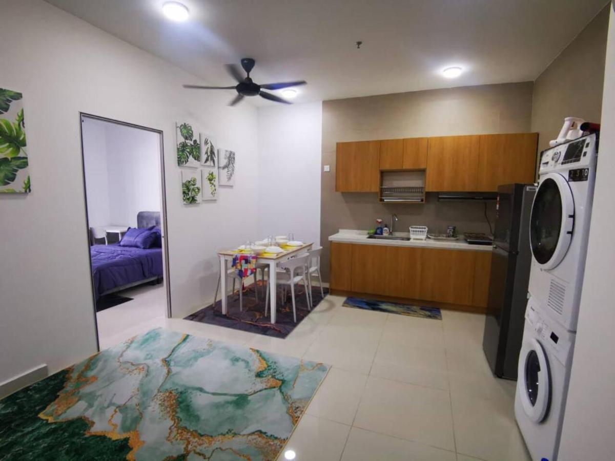 Infinity Pool! High Speed Wifi! Rica Residence! Apartment Kuala Lumpur