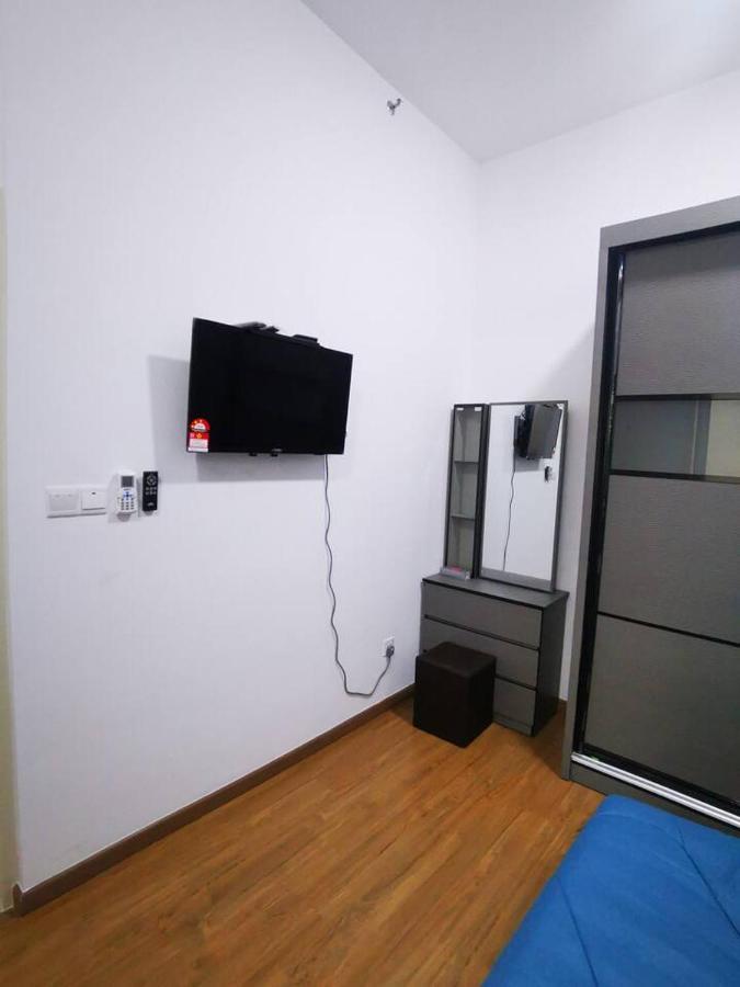 Apartment Infinity Pool! High Speed Wifi! Rica Residence! *